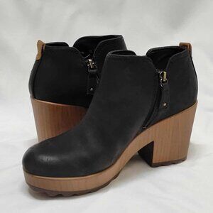 Dr. Scholl's - Wishlist - Faux Suede Black Platform Ankle Boot Size 8M